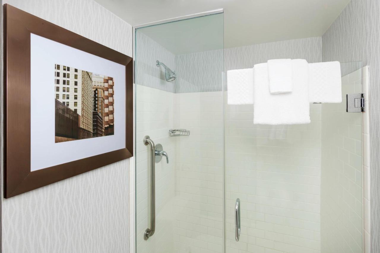 Springhill Suites Chicago Downtown/River North מראה חיצוני תמונה