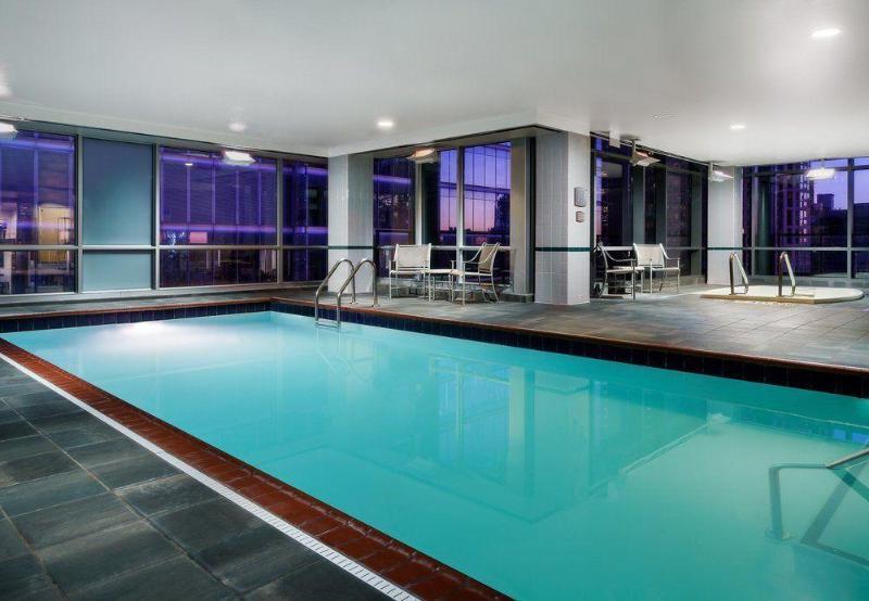 Springhill Suites Chicago Downtown/River North מראה חיצוני תמונה