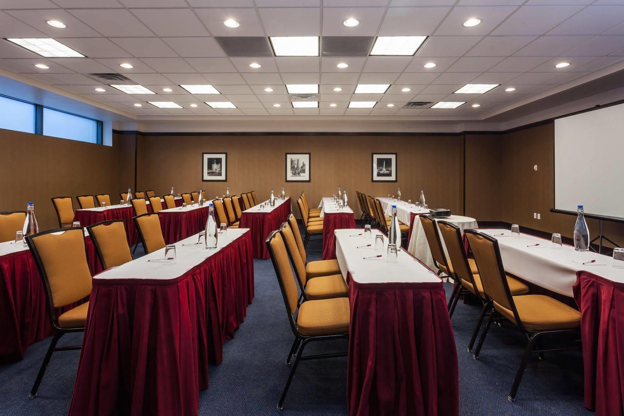 Springhill Suites Chicago Downtown/River North מראה חיצוני תמונה